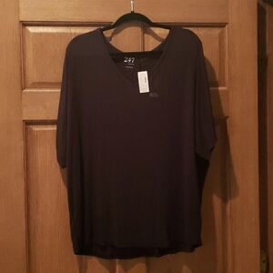 Maurices Dolman sleeve 24/7 top.